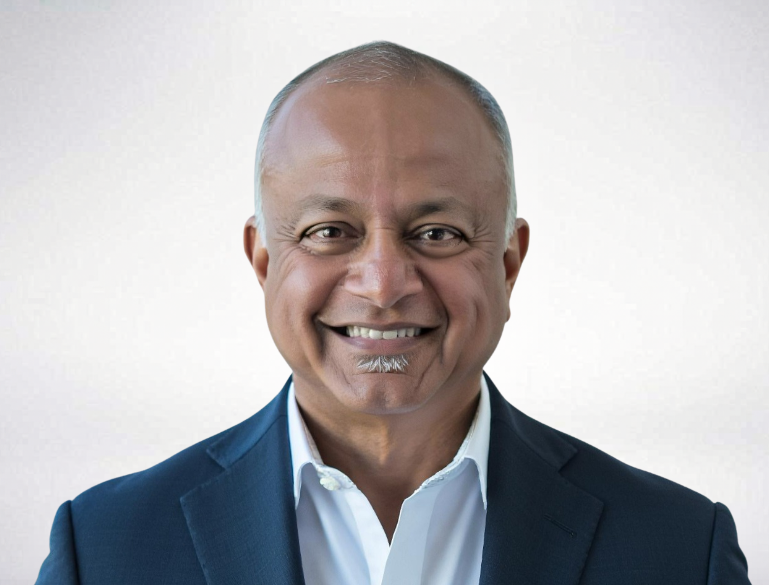 Derek Lobo